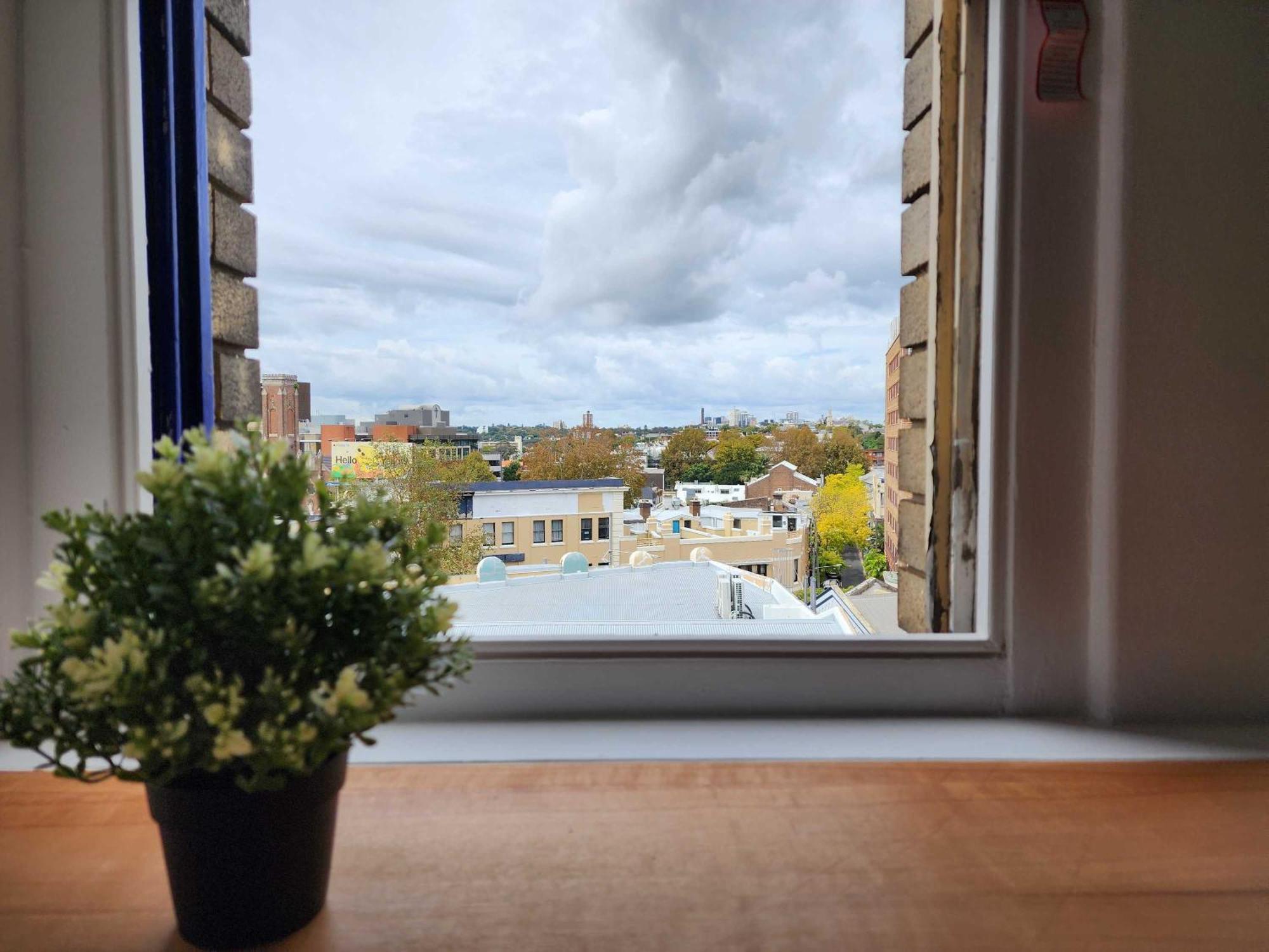 Cosy In A Prime Surry Hills Location Apartment